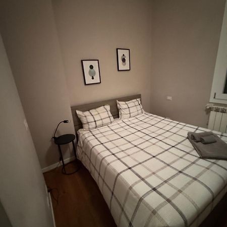 Central And Cosy Apartament ボローニャ エクステリア 写真