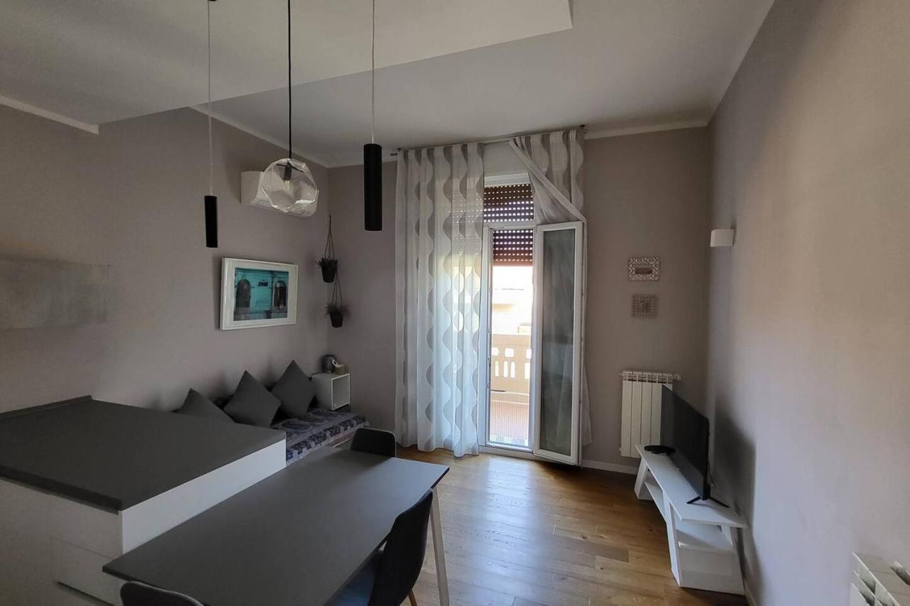Central And Cosy Apartament ボローニャ エクステリア 写真