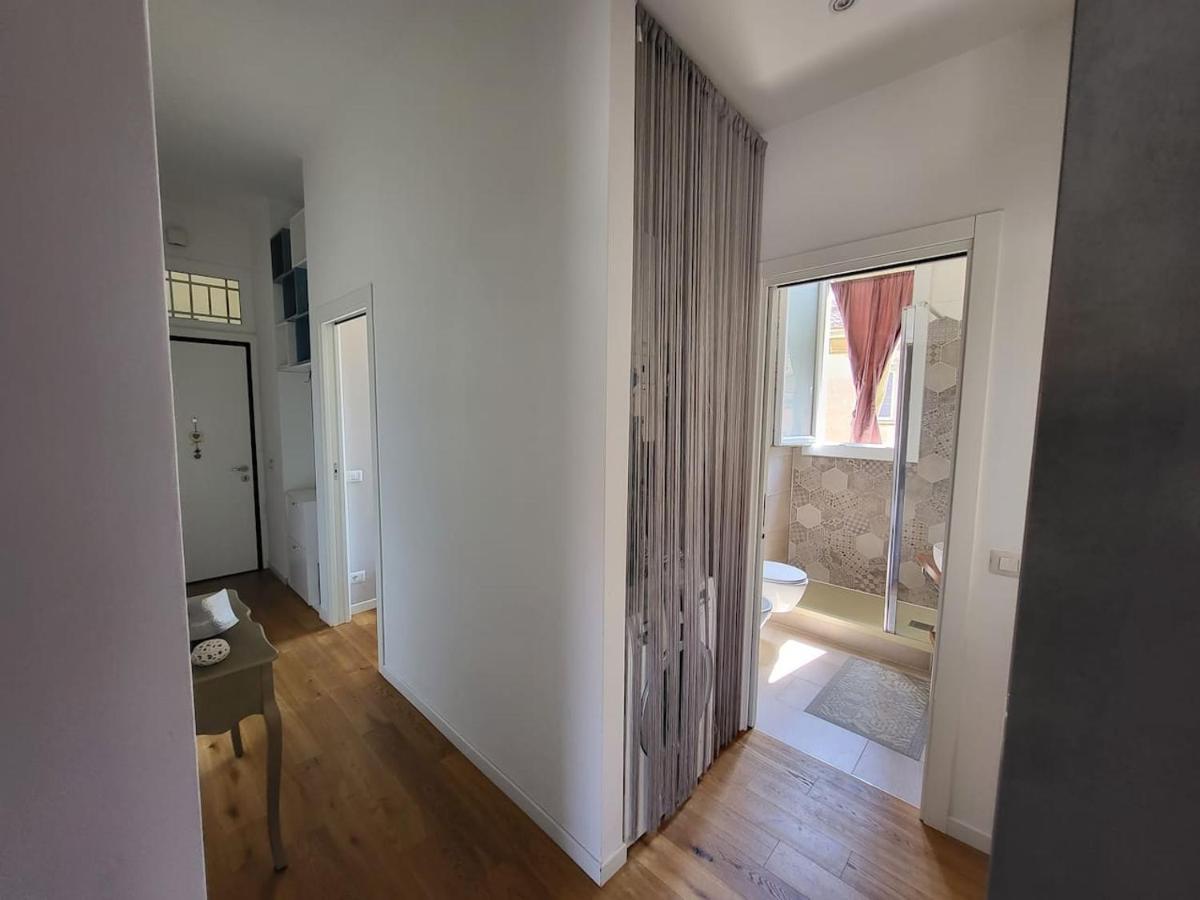 Central And Cosy Apartament ボローニャ エクステリア 写真