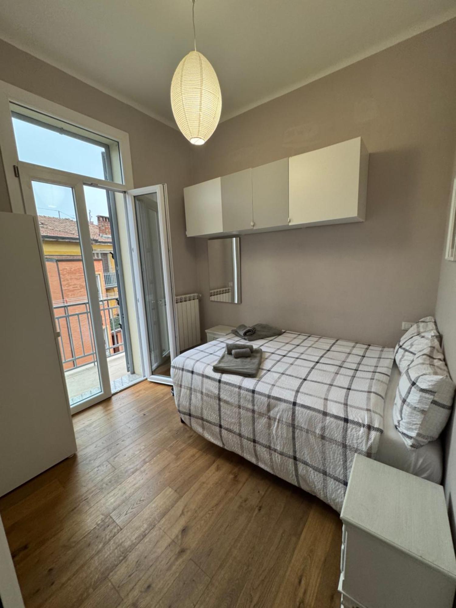 Central And Cosy Apartament ボローニャ エクステリア 写真