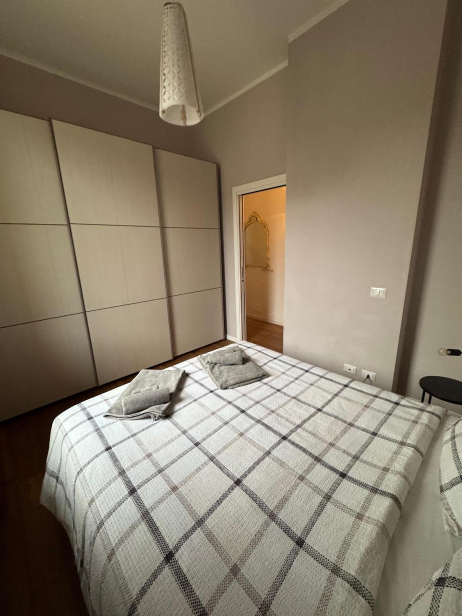 Central And Cosy Apartament ボローニャ エクステリア 写真